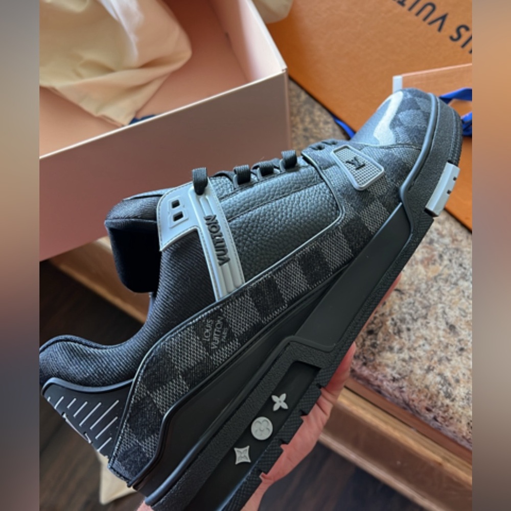 Louis Vuitton Black and Gray Sneakers Modern Athletic Style